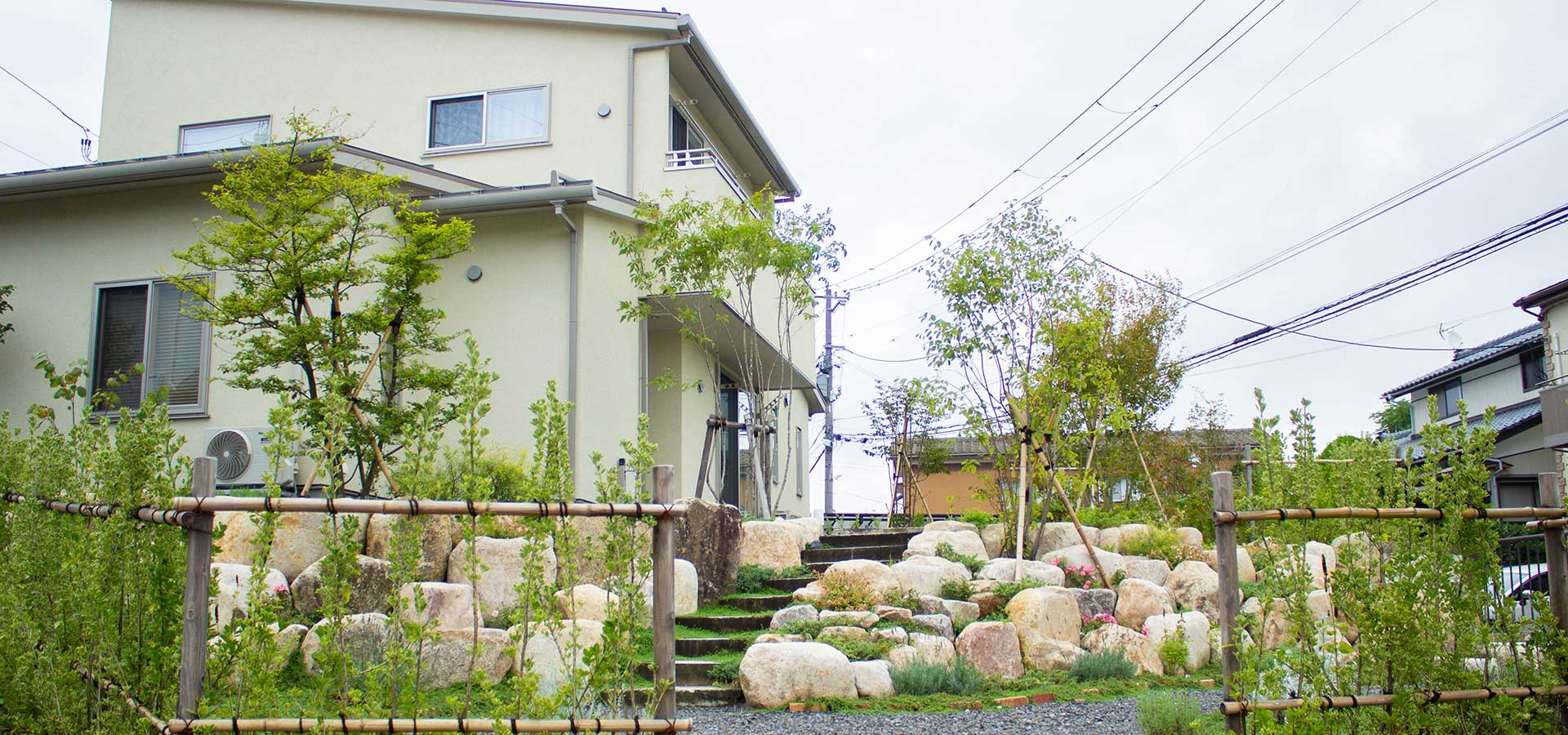 本格的な庭造りからエクステリア、外構工事まで『株式会社新潟造園土木』にお任せください。